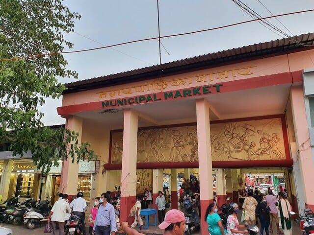 Mapusa - Cab Goa pickup location sightseeing spot. Showing real photo from Mapusa. Image 4 of 7.