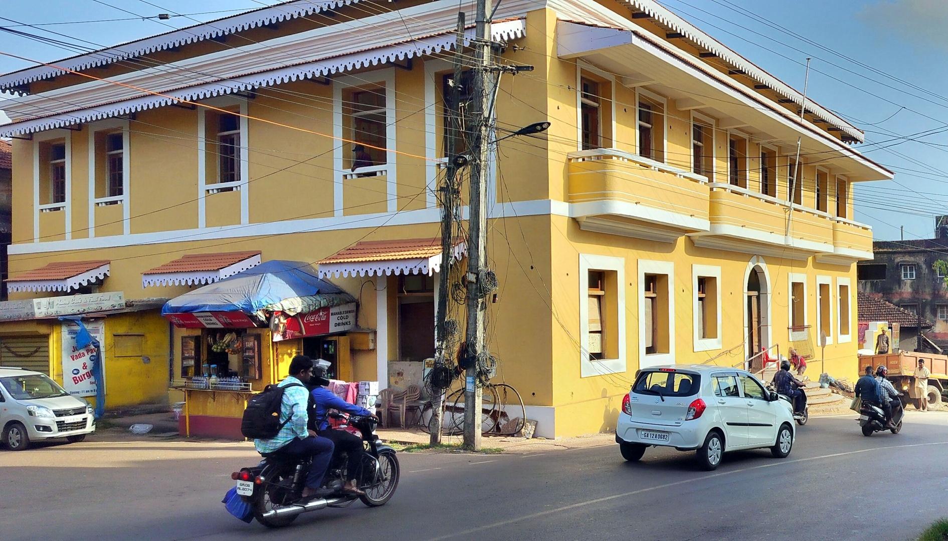 Mapusa - Cab Goa pickup location sightseeing spot. Showing real photo from Mapusa. Image 7 of 7.