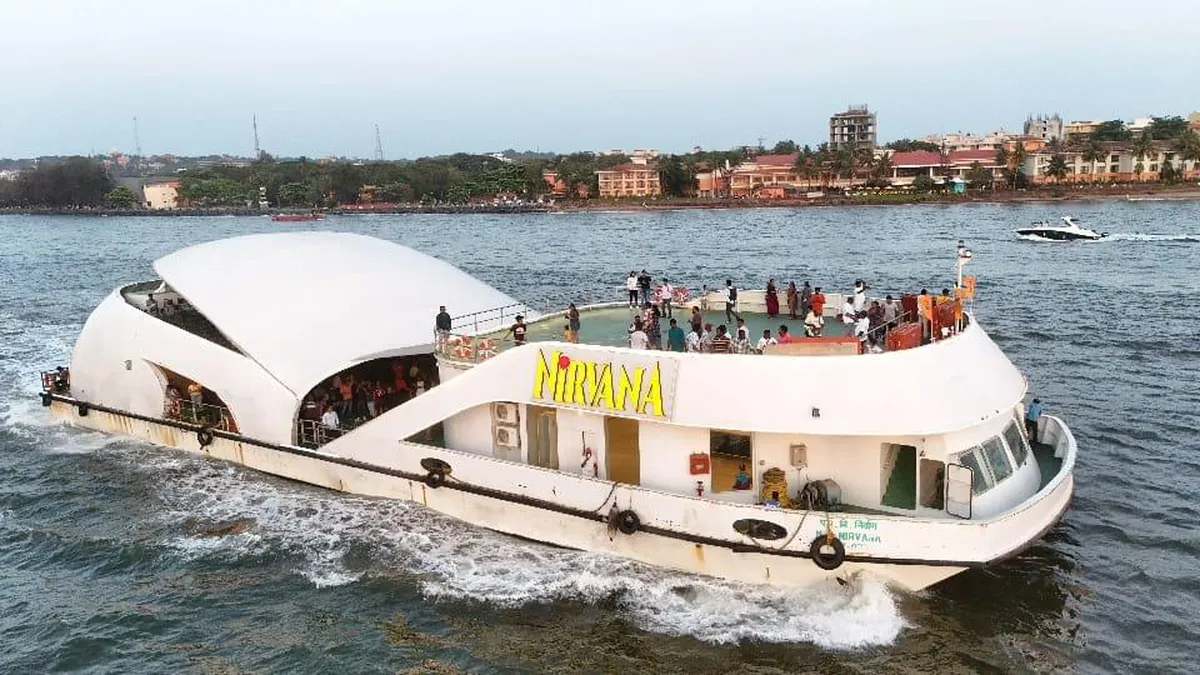 Luxury Mandovi River Cruise