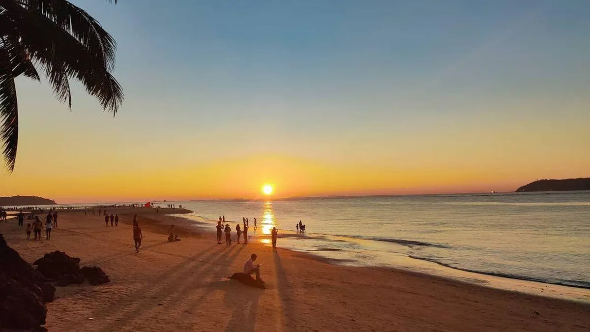 Miramar Beach Goa Sunset