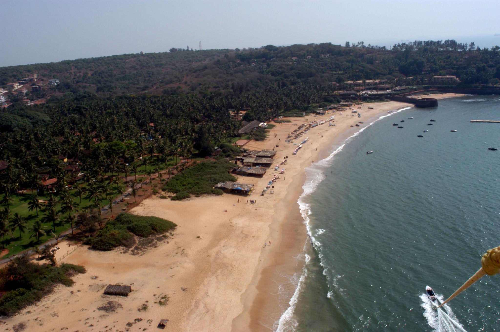 Sinquerim - Cab Goa pickup location sightseeing spot. Showing real photo from Sinquerim. Image 3 of 6.