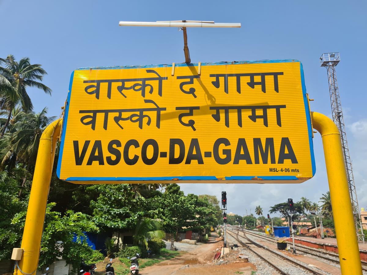 Vasco Rly Station - Cab Goa pickup location sightseeing spot. Showing real photo from Vasco Rly Station. Image 2 of 5.